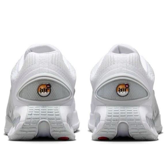 NEW Nike Air Max DN \'White Metallic Silver\' DV3337-101 Men\'s Size Multi